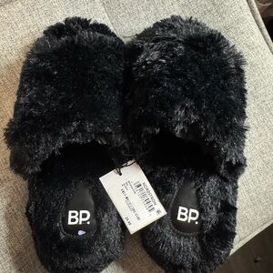 BP (urban outfitters) brand new fuzzy slipper